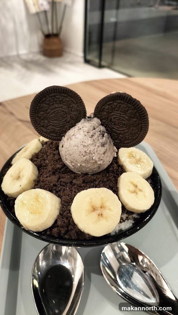 Oreo and Banana Shaved Ice