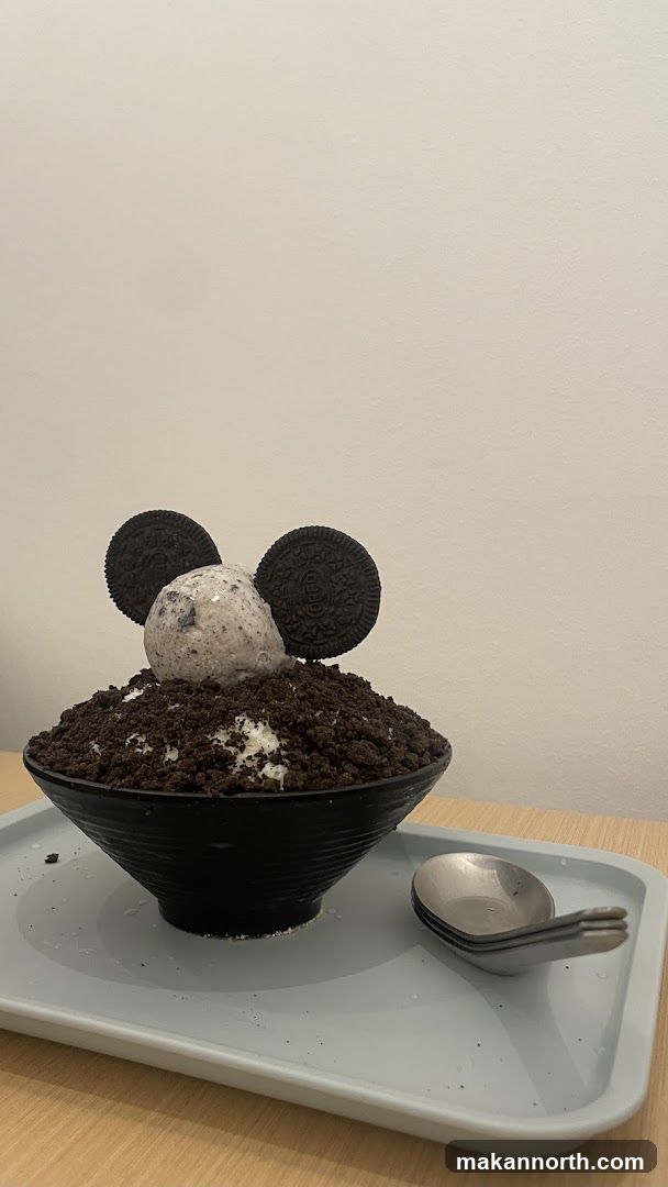 Oreo Shaved Ice Dessert