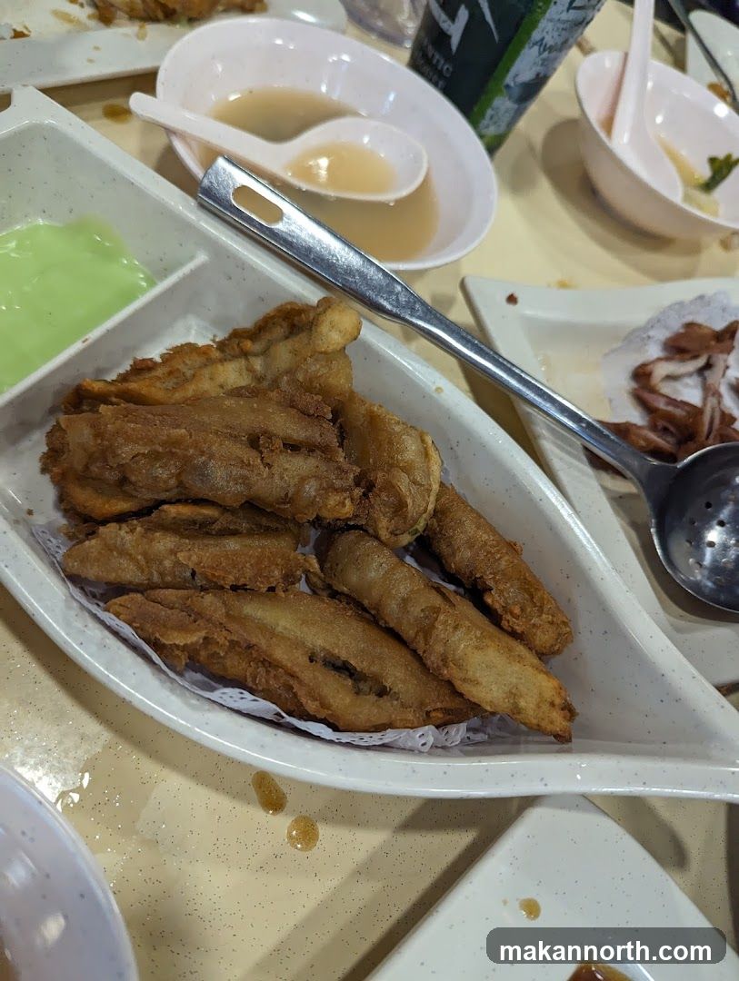 Fried Snacks with Dipping Sauce