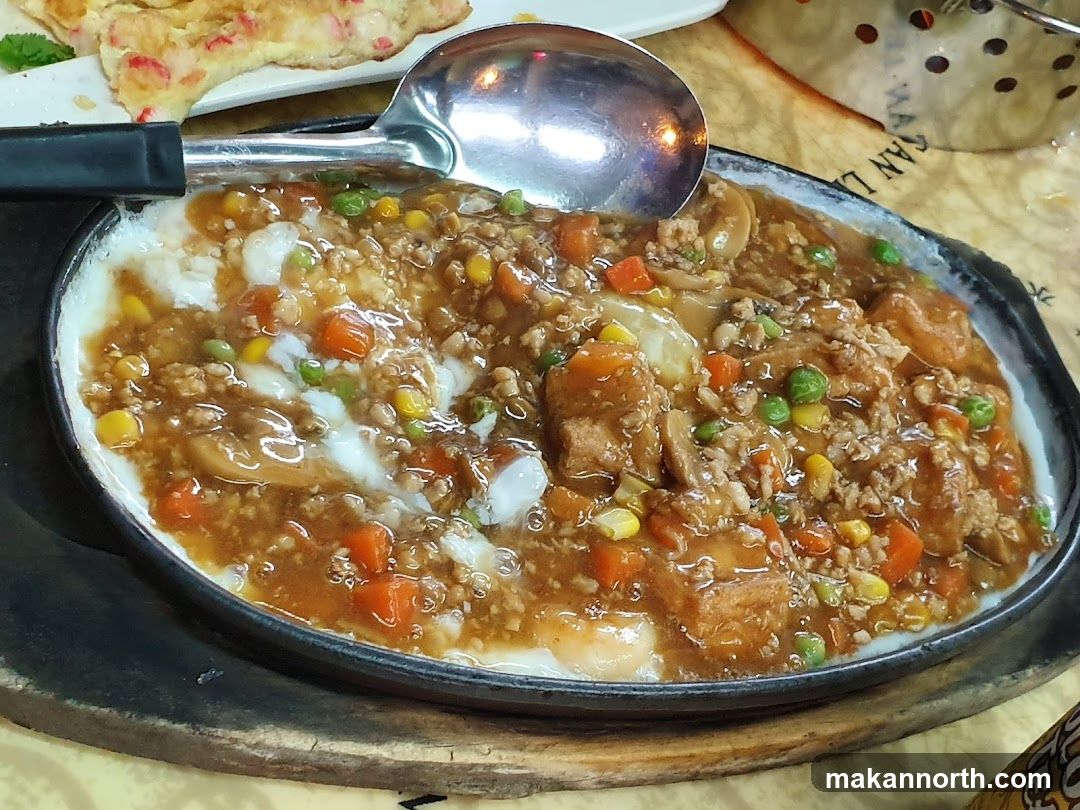 Sizzling Tofu Dish