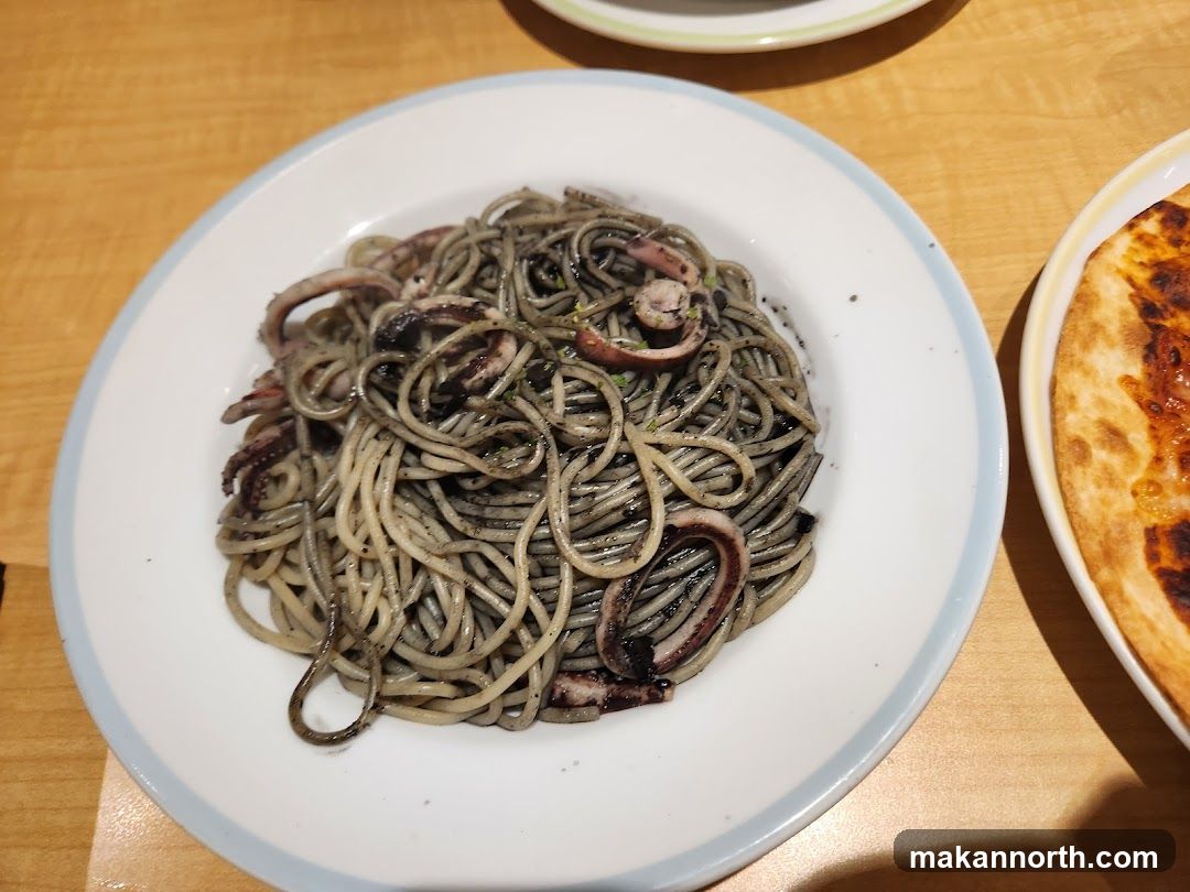Squid Ink Pasta and Pizza