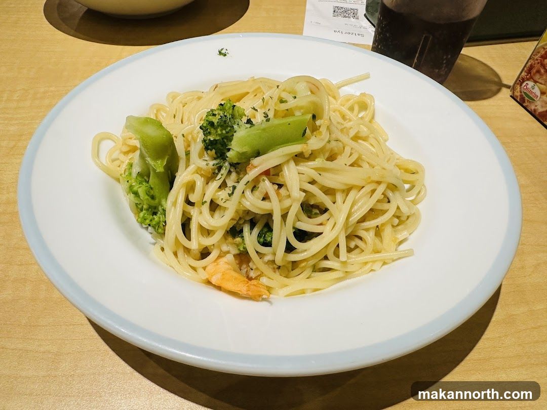 Spaghetti with Shrimp and Broccoli