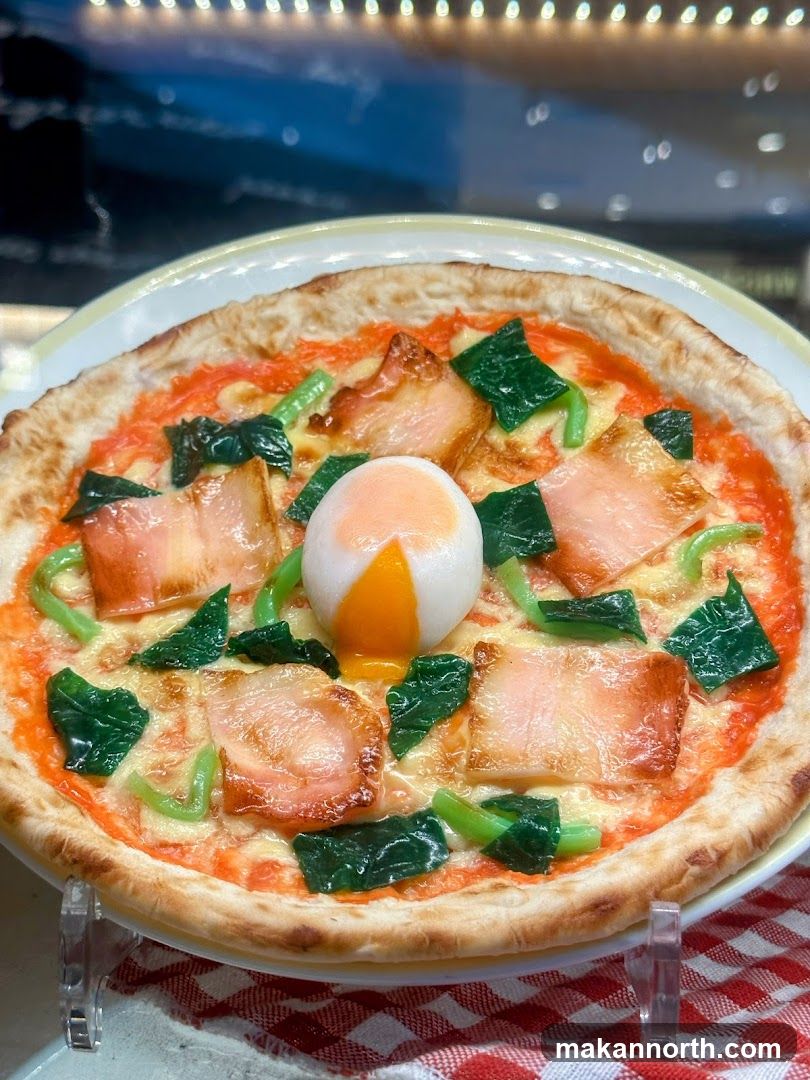 Pizza with Egg and Bacon