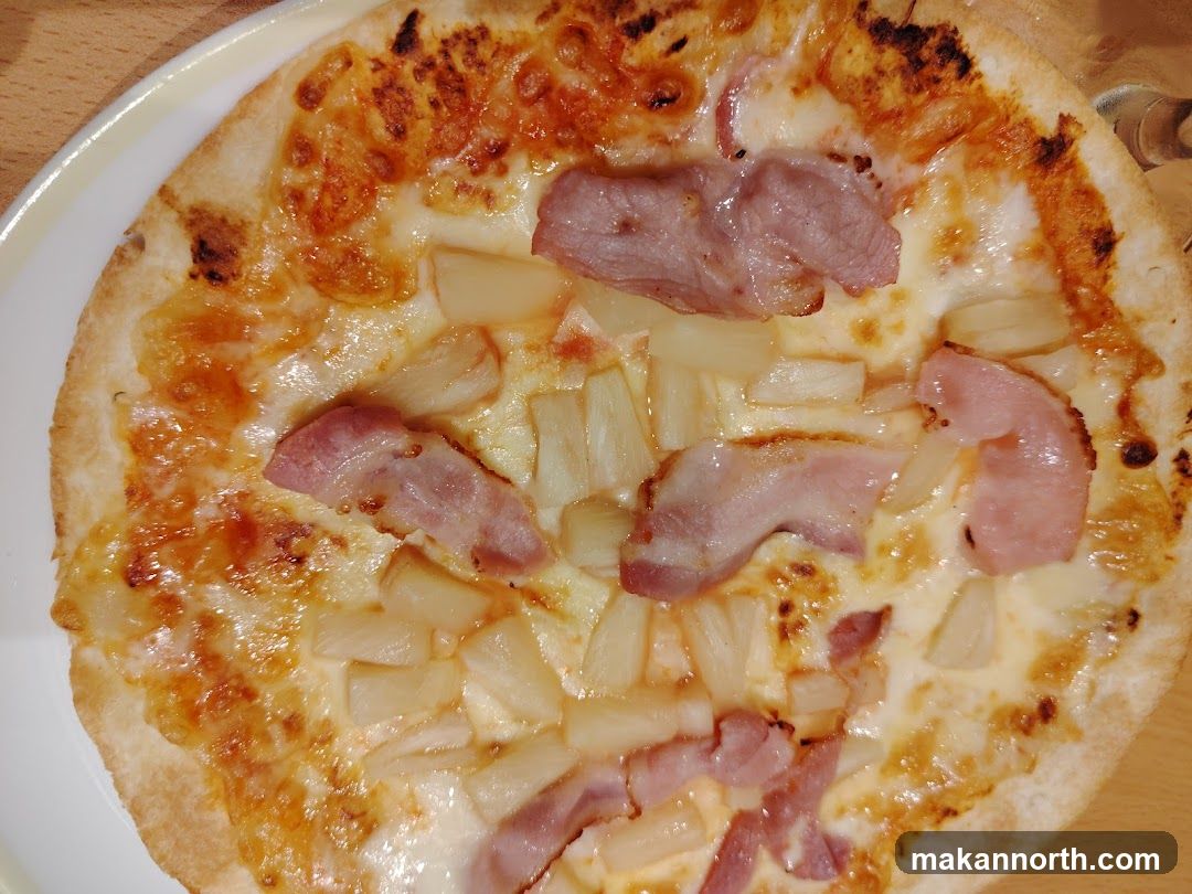 Hawaiian Pizza