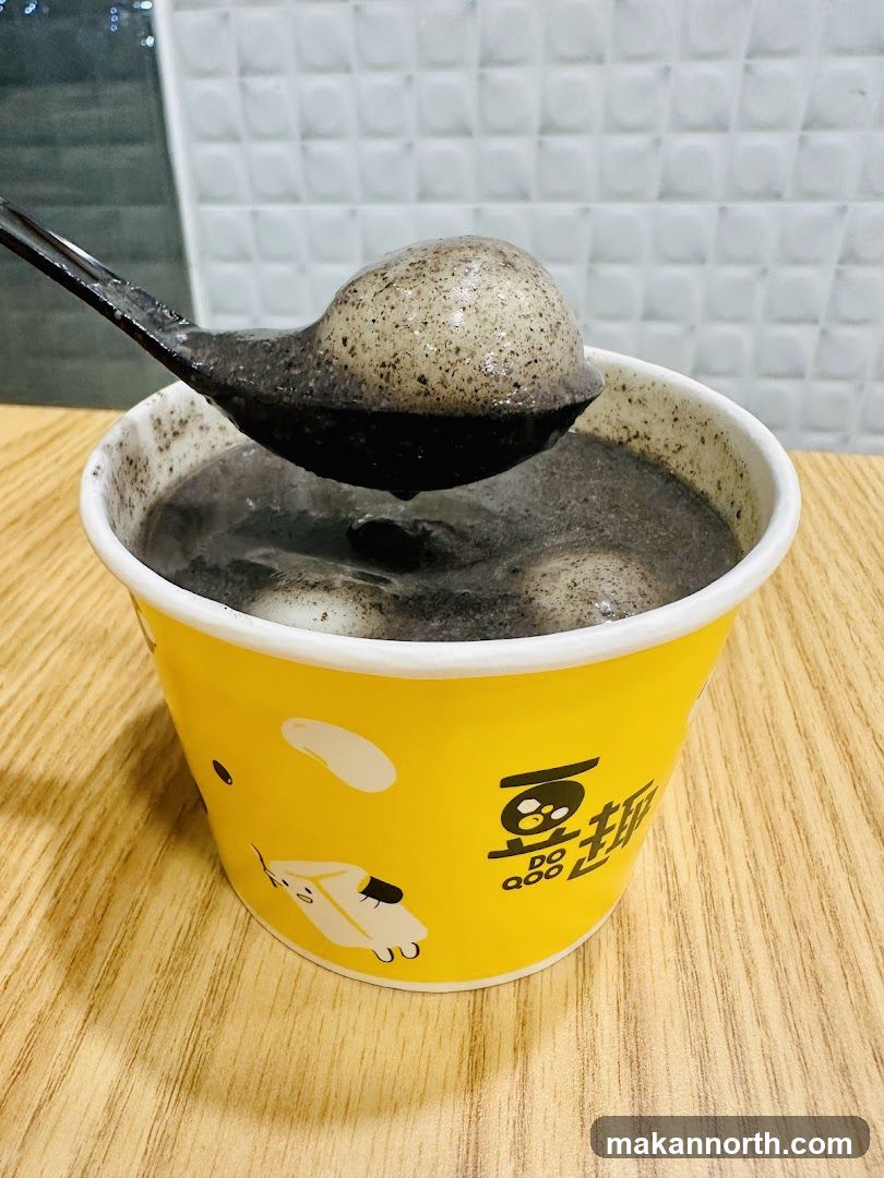 Black Sesame Soup with Tangyuan