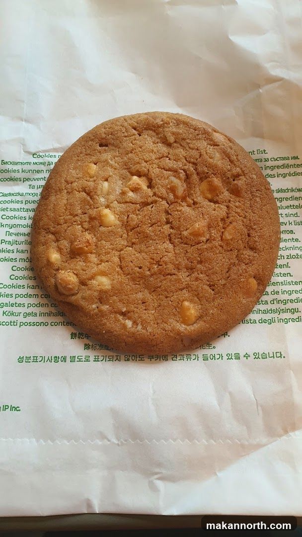 White Chocolate Macadamia Nut Cookie