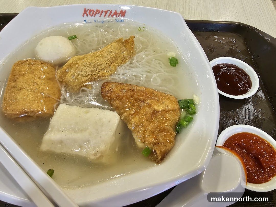 Noodle Soup with Fish Balls and Tofu