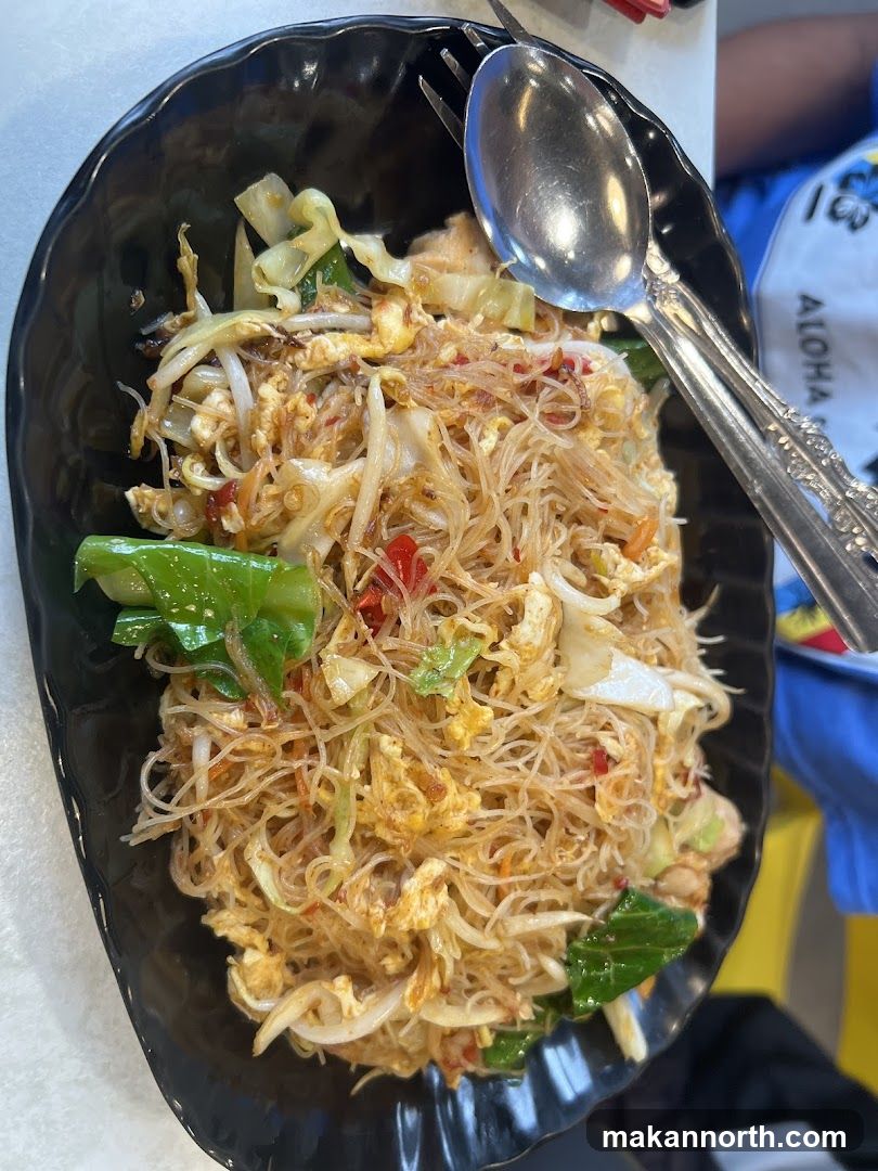 Noodle Dish with Vegetables and Egg