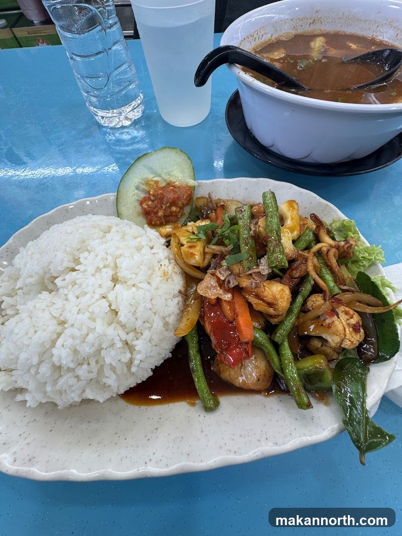 Stir-fried Squid with Vegetables and Rice