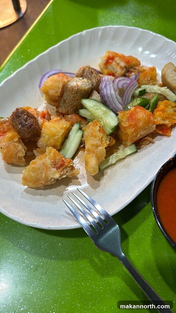Fried Seafood Platter with Dipping Sauce