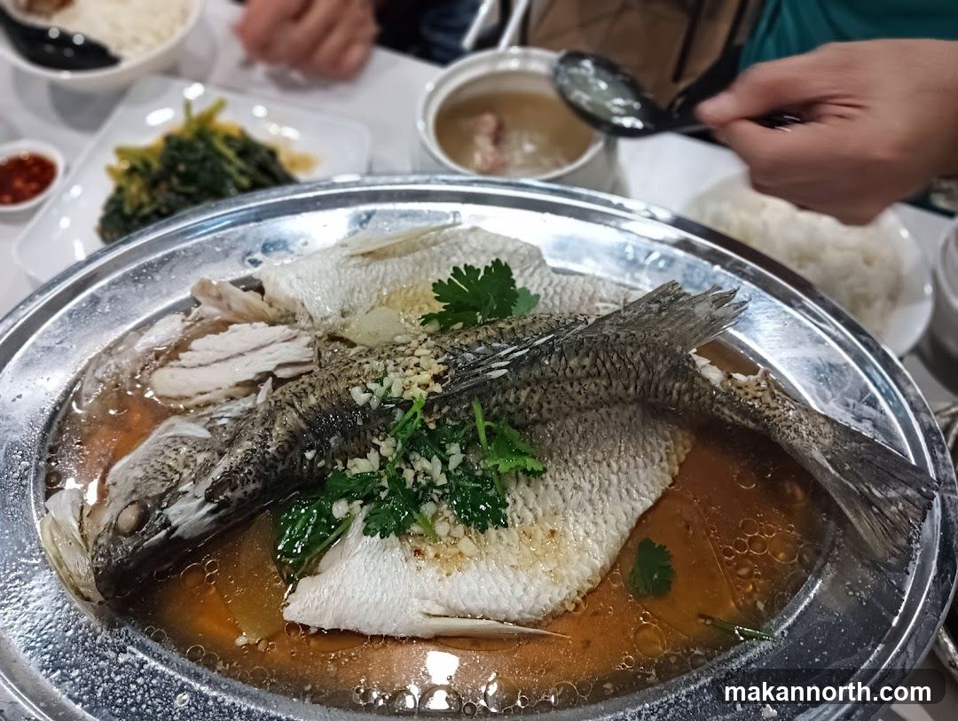 Steamed Fish with Garlic and Ginger