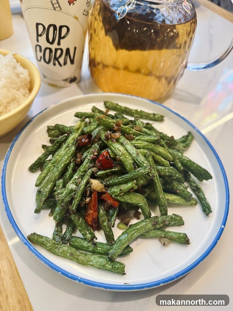 Stir-fried Green Beans with Rice and Tea