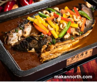 Grilled Fish with Vegetables and Cashews