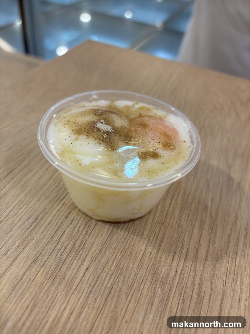 Soft-boiled eggs with seasoning