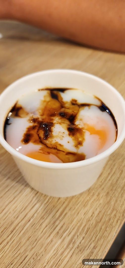 Soft-boiled eggs with soy sauce