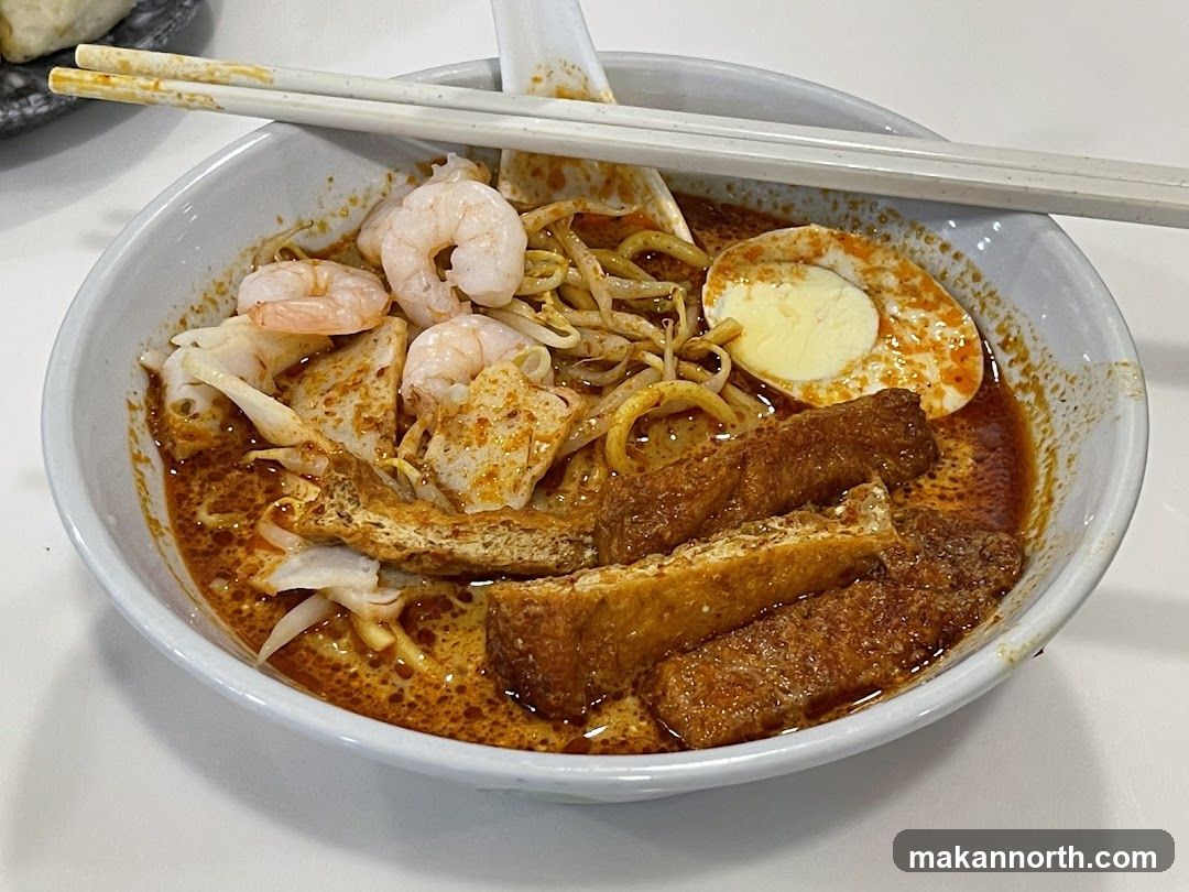 Laksa with Shrimp and Egg