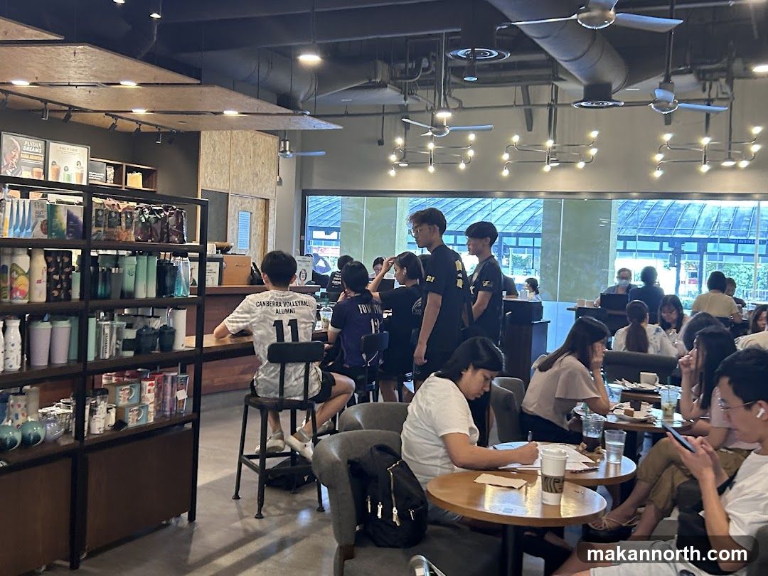 People in a cafe