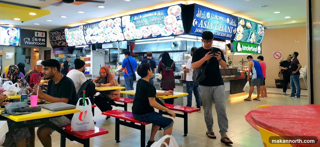 Food Court Scene
