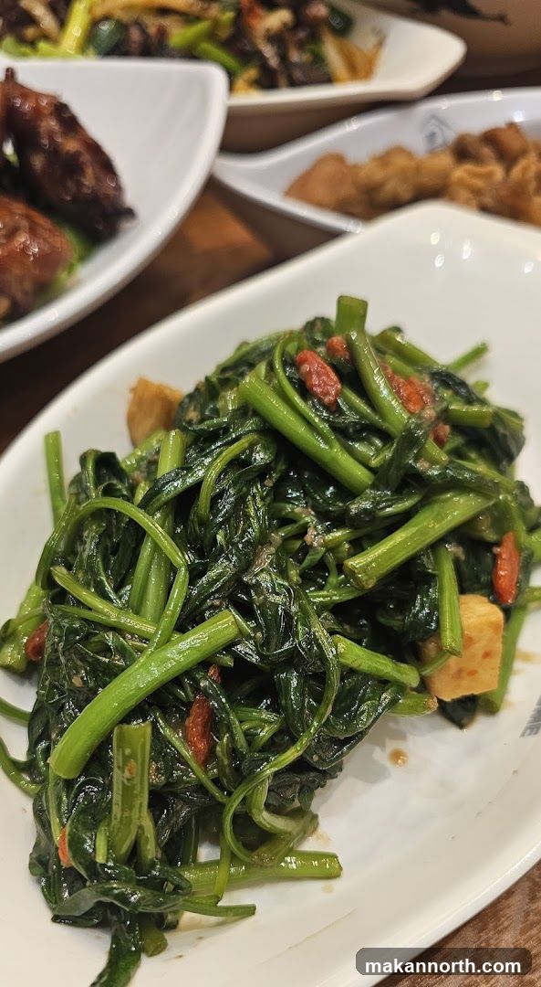 Stir-fried Water Spinach