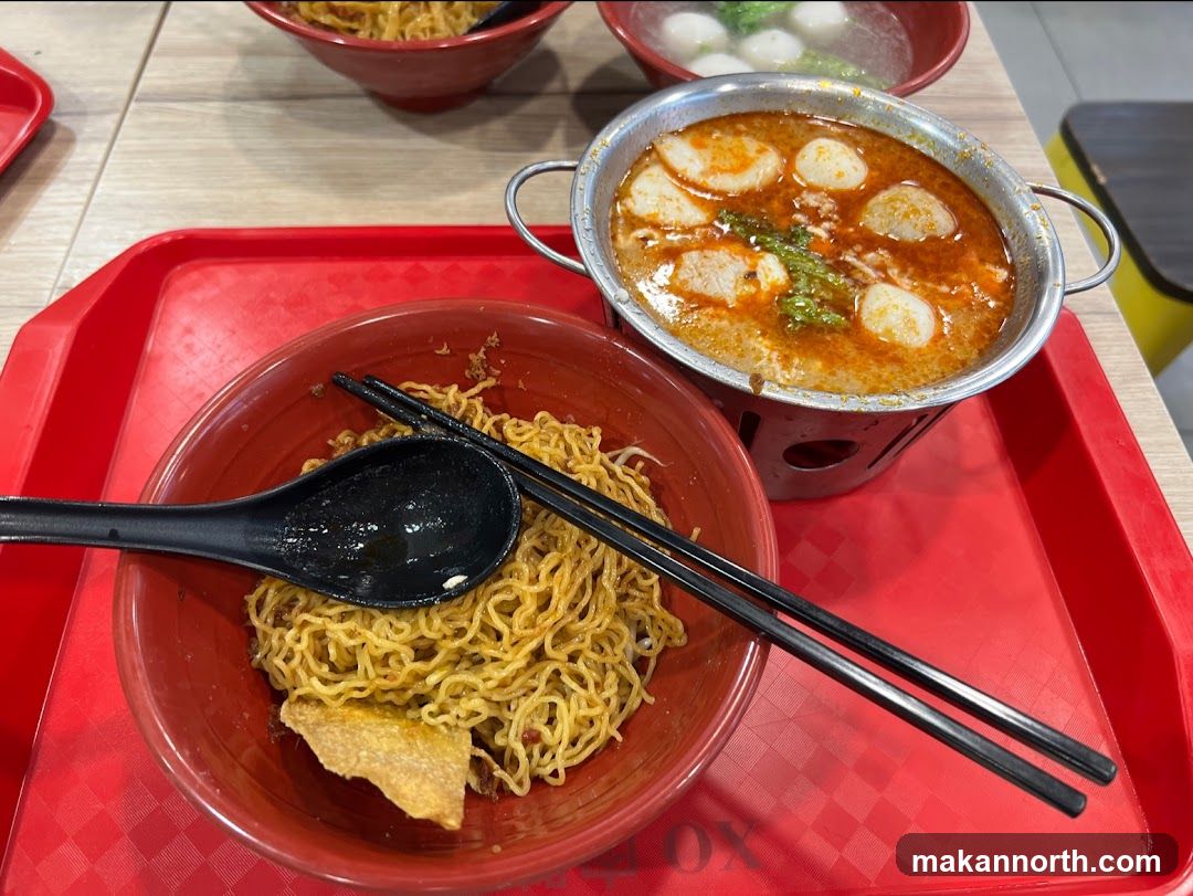 Noodle Soup and Dry Noodles