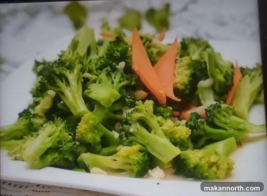 Stir-fried Broccoli with Carrots