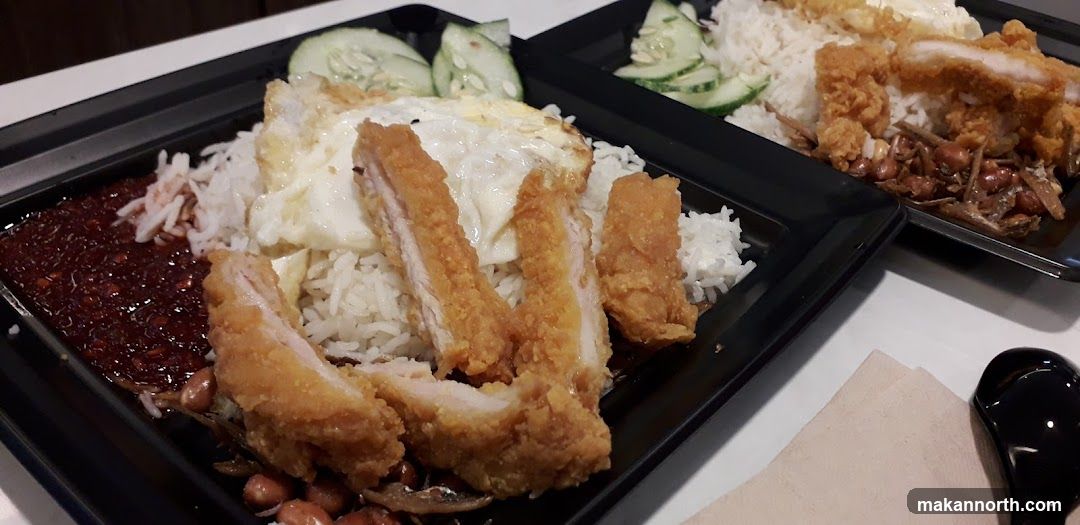 Nasi Lemak with Fried Chicken
