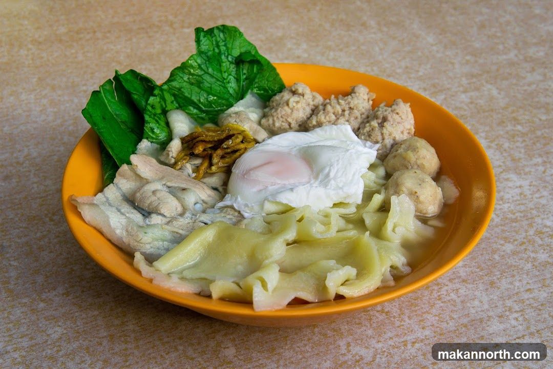 Noodle Soup with Egg and Meatballs
