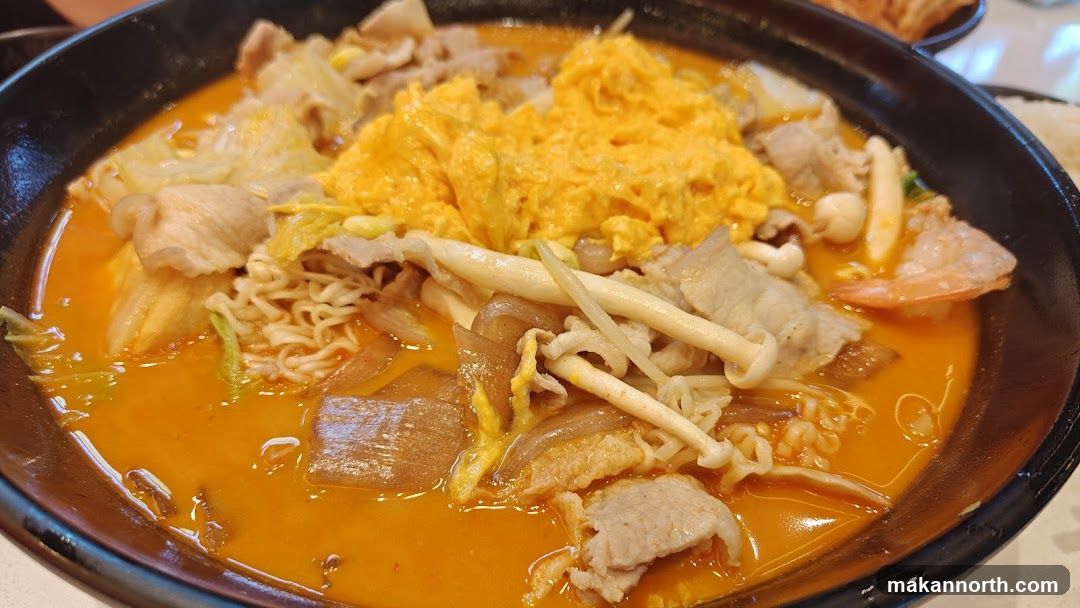 Spicy Noodle Soup with Pork and Egg