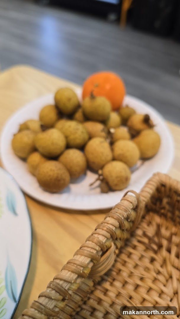 Plate of Longans and Mandarin Orange
