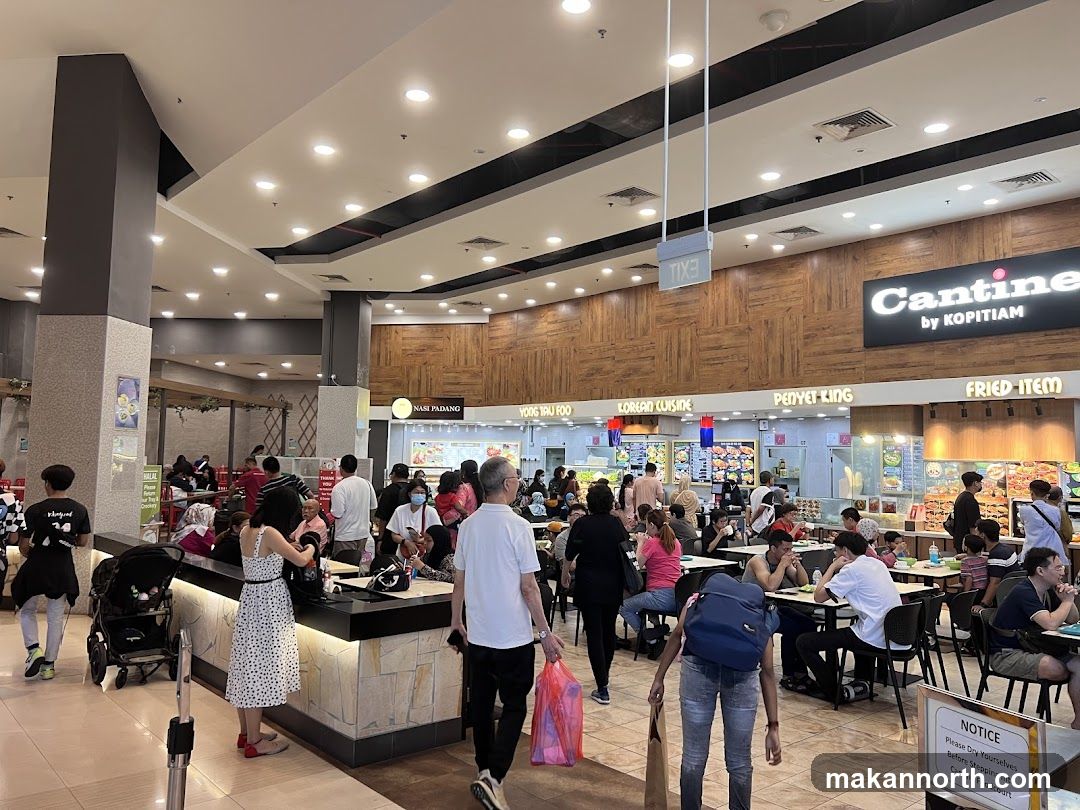 Food Court