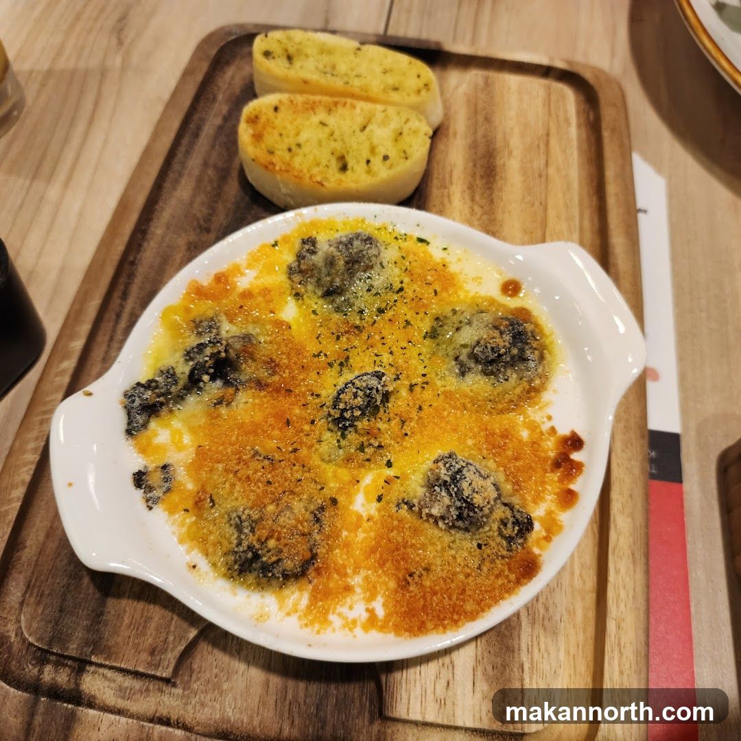 Escargots with Garlic Bread