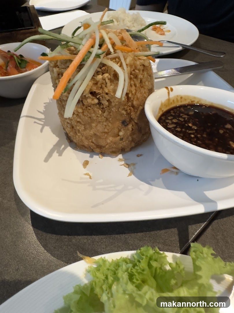 Fried Dish with Dipping Sauce