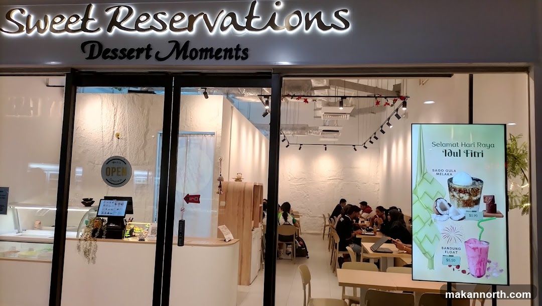 Kampung Admiralty Hawker Centre