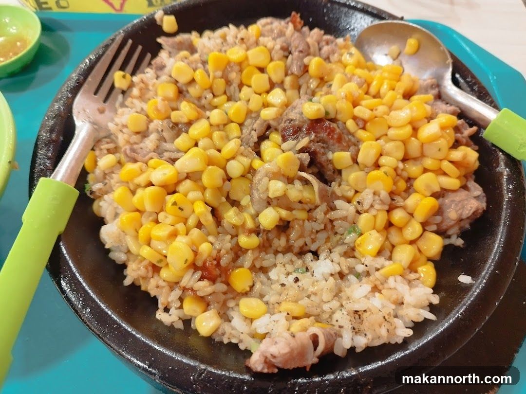 Sizzling Rice Dish with Corn and Meat