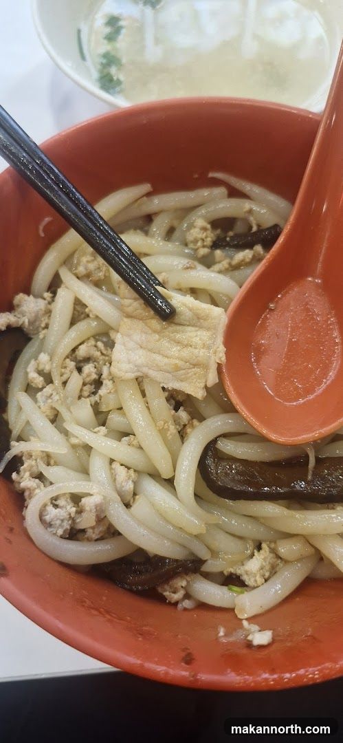 Noodles with Minced Pork and Mushrooms