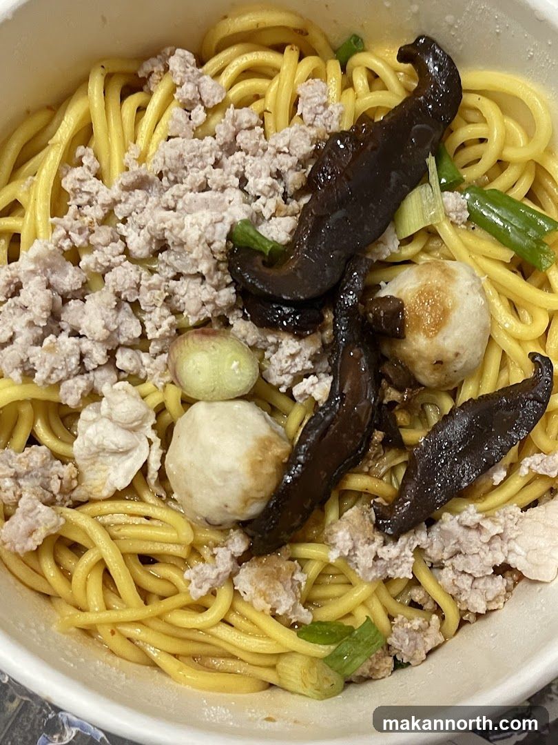 Noodles with Toppings