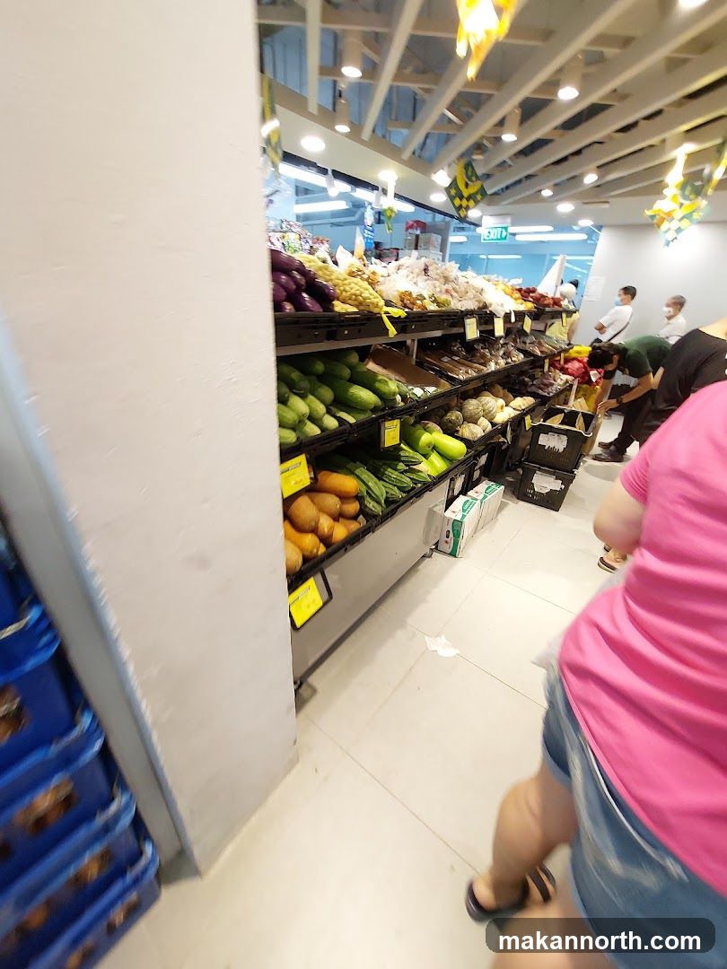 Supermarket Produce Aisle