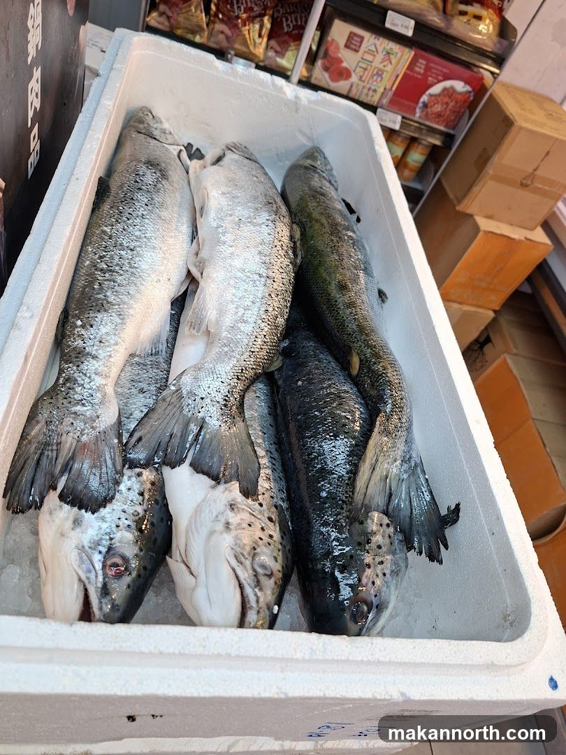 Fresh Fish Display