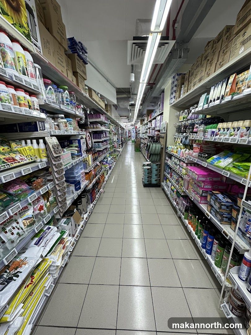 Supermarket Aisle