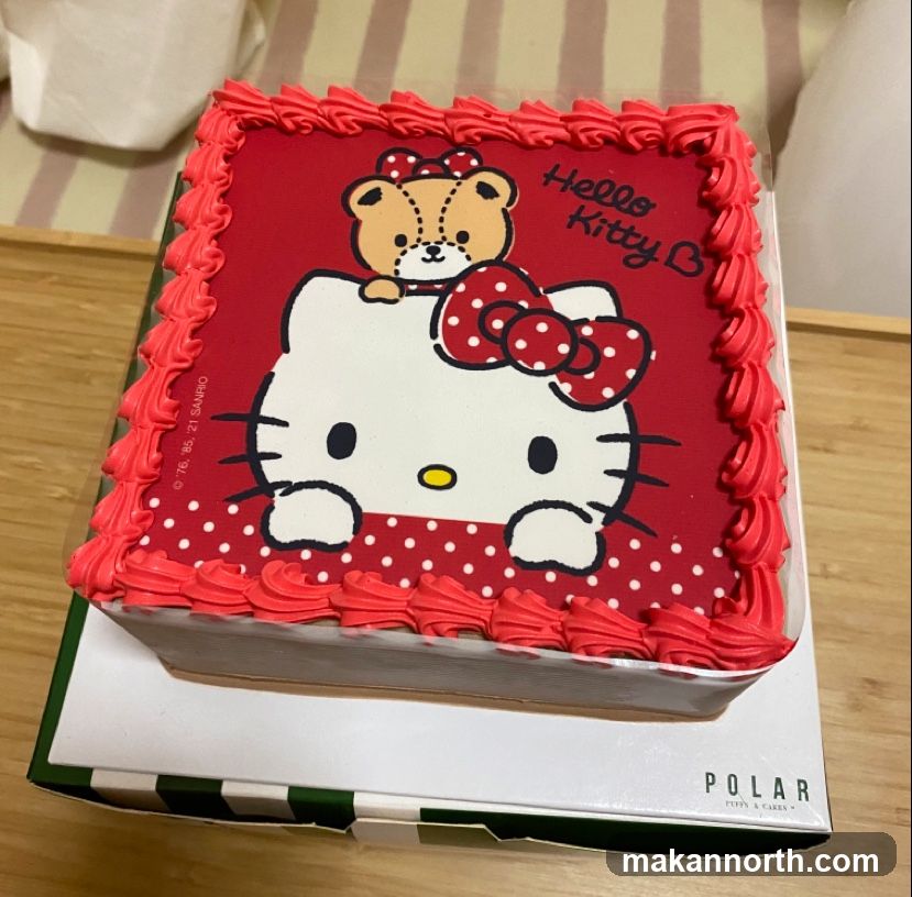 Hello Kitty Cake