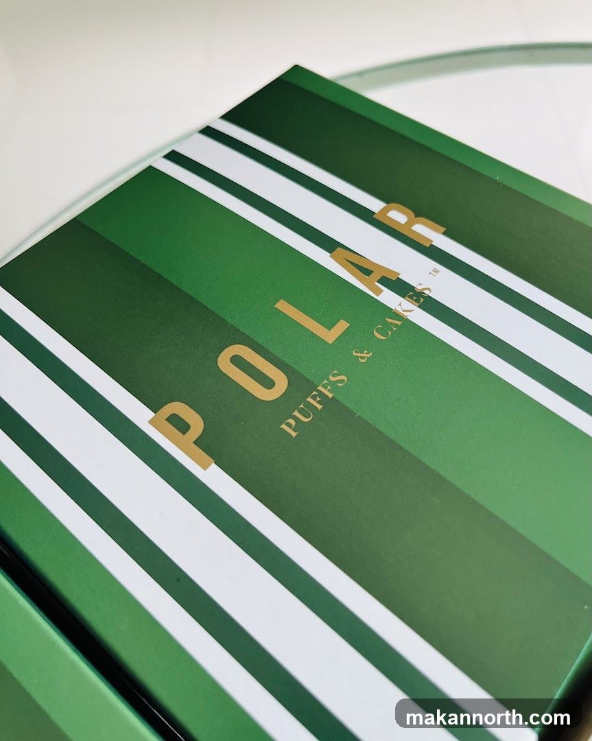 Polar Puffs & Cakes Box