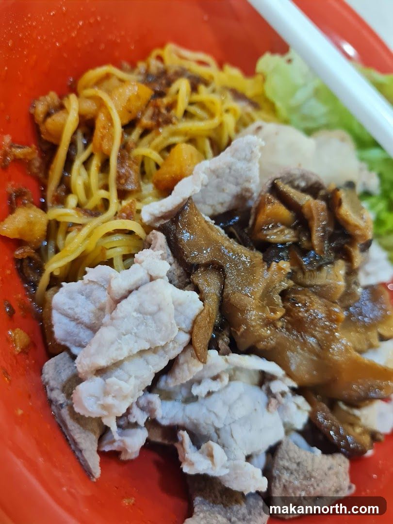 Noodles with Pork and Mushrooms