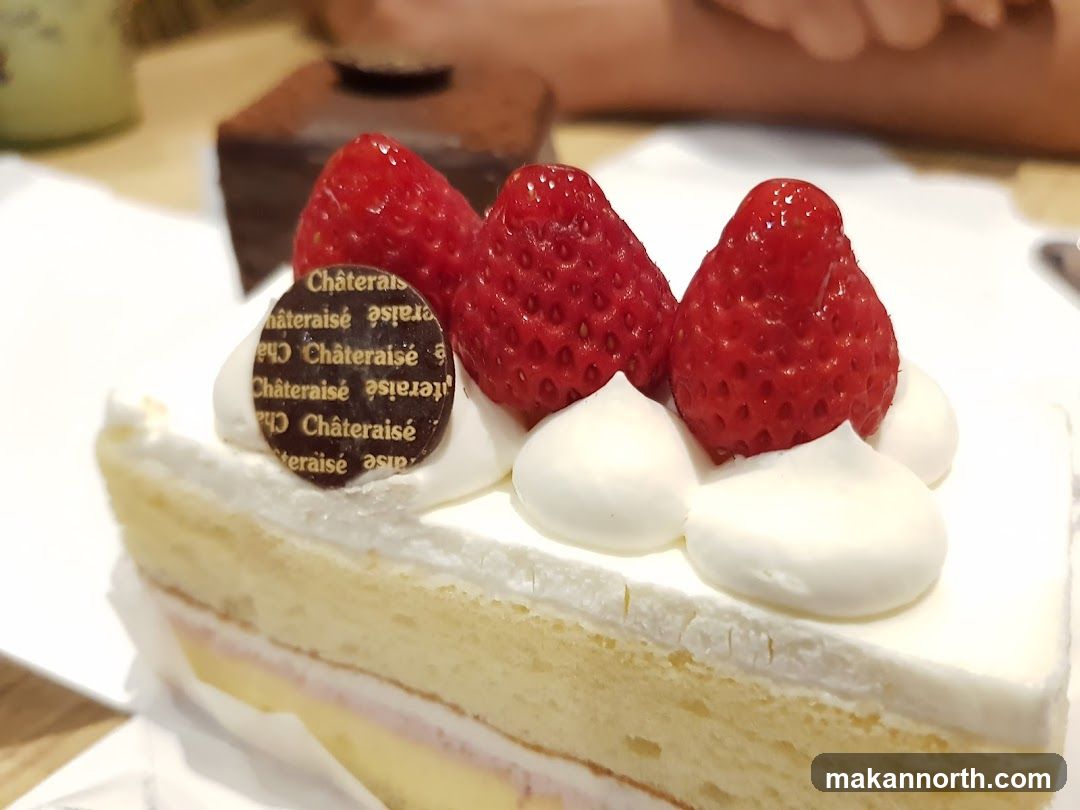 Strawberry Shortcake Slice