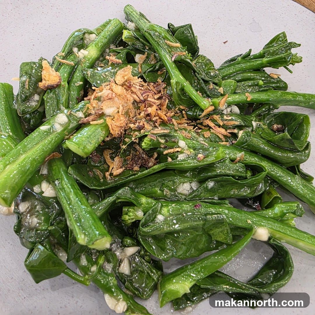 Stir-fried Chinese Broccoli with Garlic
