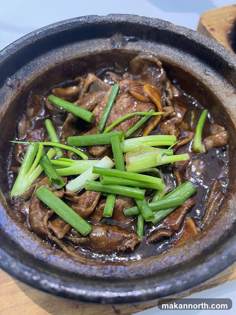 Clay Pot Beef with Scallions