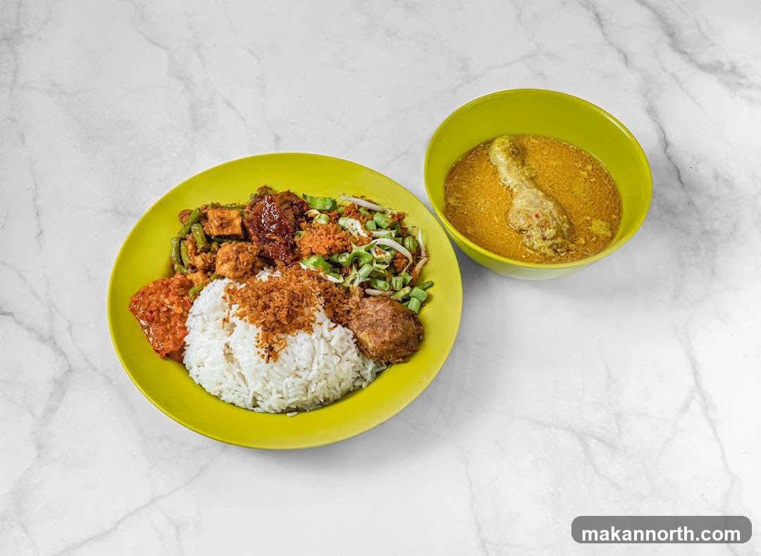 Rice dish with chicken curry