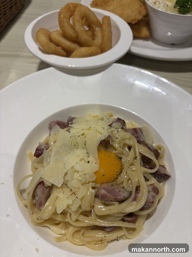 Pasta with Bacon and Egg Yolk