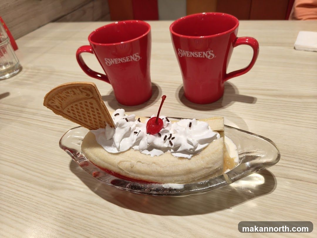 Banana Split with Red Mugs