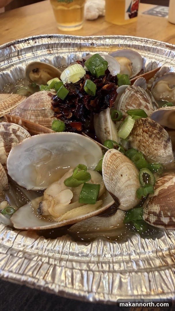 Steamed Clams with Chili and Scallions
