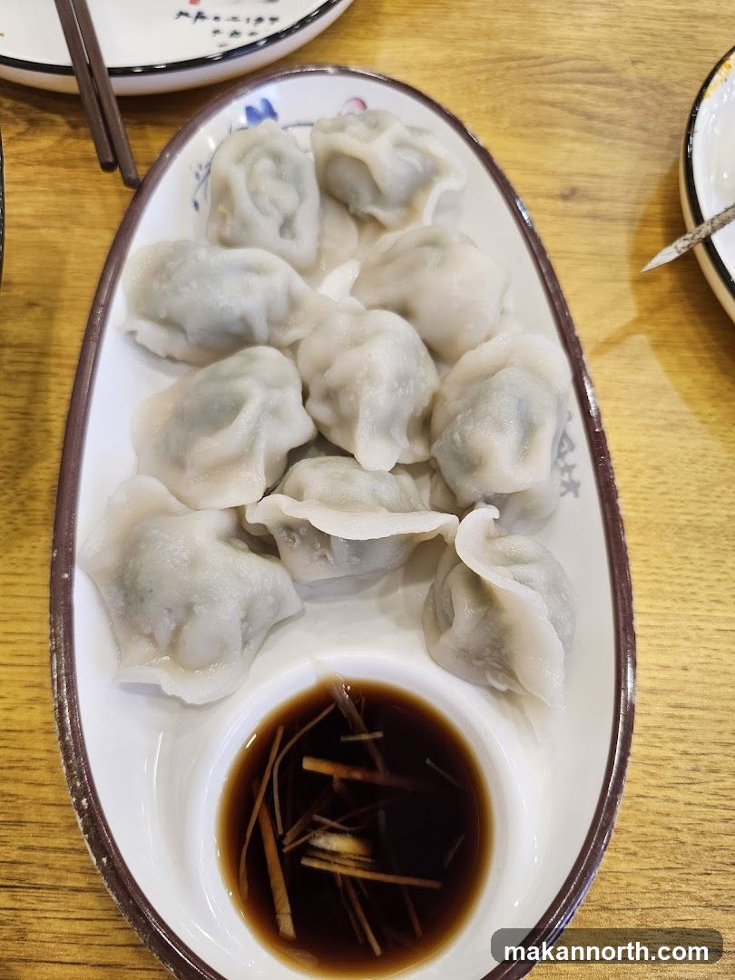 Dumplings with Dipping Sauce